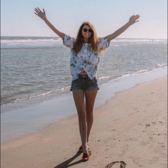 Vintage Hawaiian Off The Shoulder Top - Picture 5 of 9